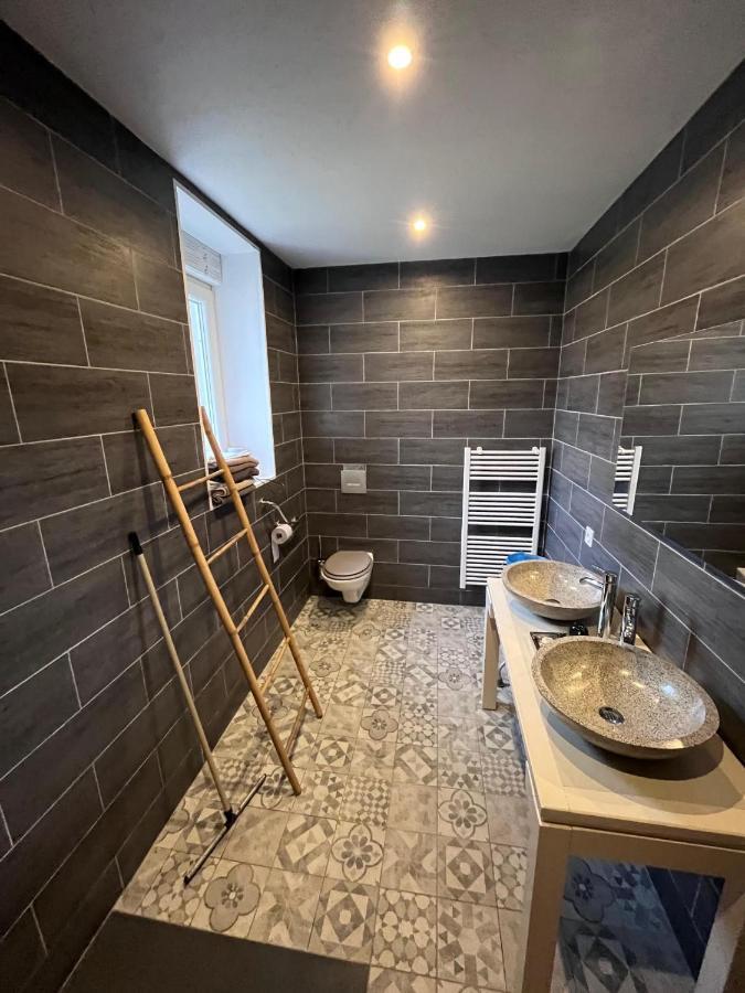 L'Hostellerie De Sevremont Saint-Michel-Mont-Mercure Ngoại thất bức ảnh