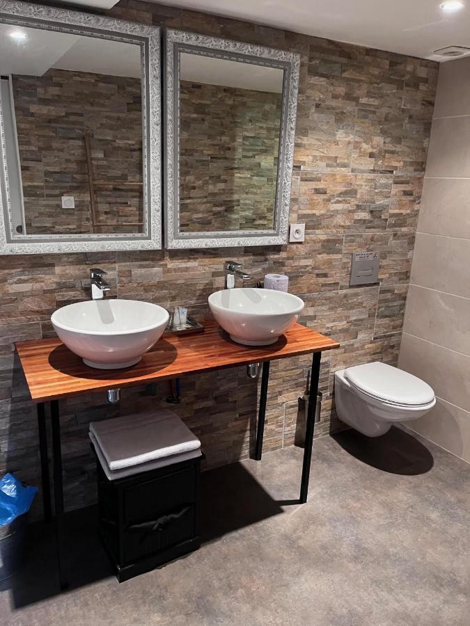 L'Hostellerie De Sevremont Saint-Michel-Mont-Mercure Ngoại thất bức ảnh