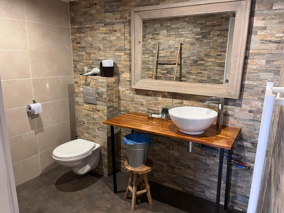 L'Hostellerie De Sevremont Saint-Michel-Mont-Mercure Ngoại thất bức ảnh
