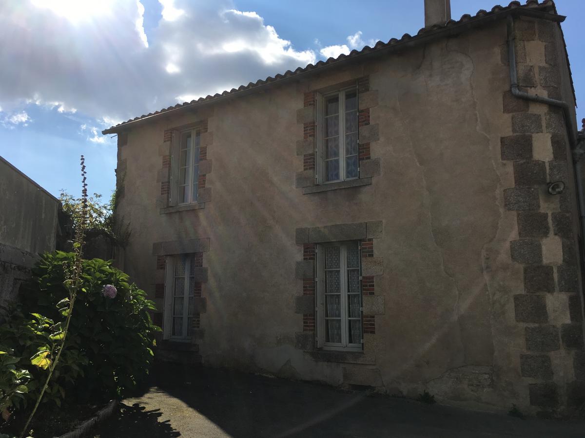 L'Hostellerie De Sevremont Saint-Michel-Mont-Mercure Ngoại thất bức ảnh